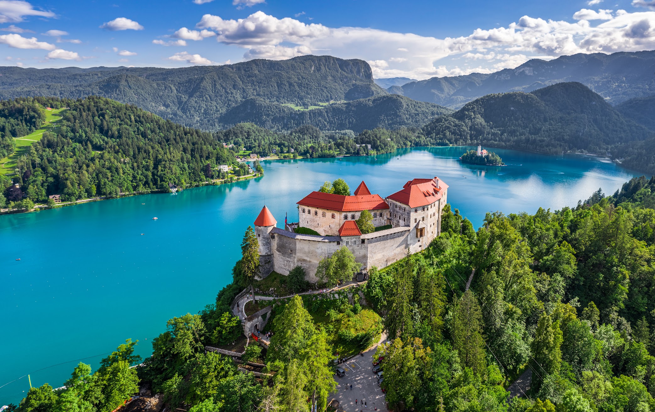 Словения. Краасия Словения. Королевство Словения. Словения Делюкс. Отель Bohinj у подножия Юлианских Альп в Словении.